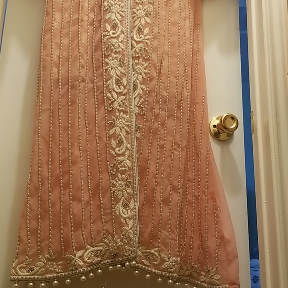 Long gown with trousers - Picture 2 of 3